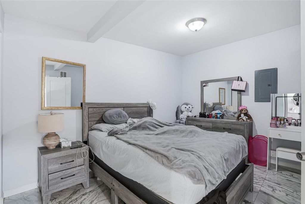 Image 28 of property listing at 3014 W WILDER AVENUE, Tampa, FL 33614