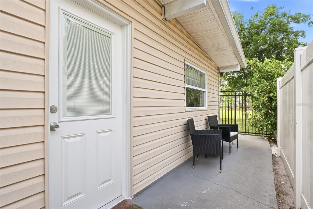 Image 29 of property listing at 3014 W WILDER AVENUE, Tampa, FL 33614