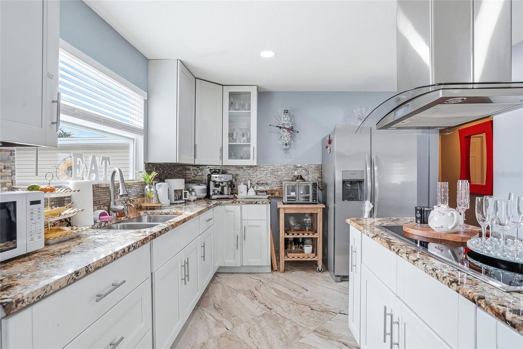 Image 10 of property listing at 3014 W WILDER AVENUE, Tampa, FL 33614