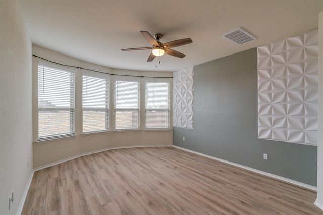 138 Duroc DR, Hutto, TX 78634