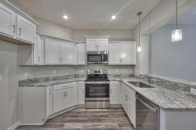 113 Creek Wood Rd, Manchester, TN 37355