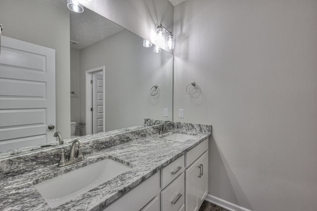 113 Creek Wood Rd, Manchester, TN 37355