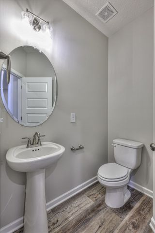 113 Creek Wood Rd, Manchester, TN 37355