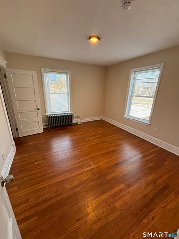 409 Main Street 9, Cromwell, CT 06416