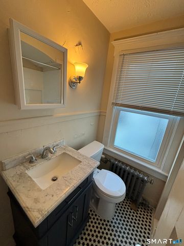 409 Main Street 9, Cromwell, CT 06416