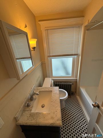 409 Main Street 9, Cromwell, CT 06416