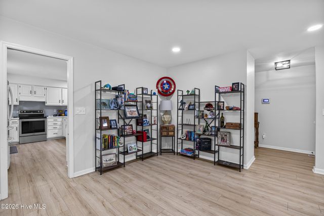 303 Long Leaf Drive, Hampstead, NC 28443