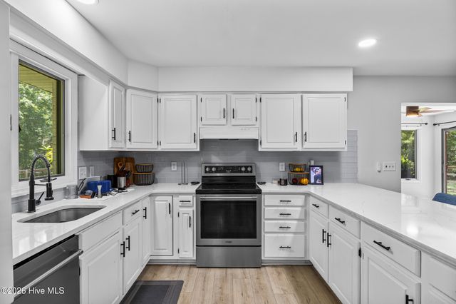 303 Long Leaf Drive, Hampstead, NC 28443