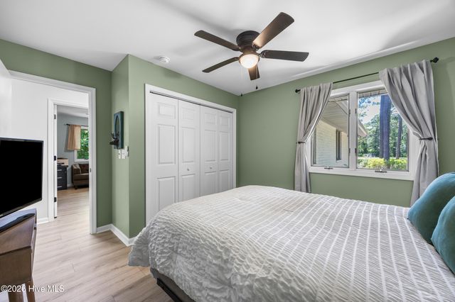 303 Long Leaf Drive, Hampstead, NC 28443