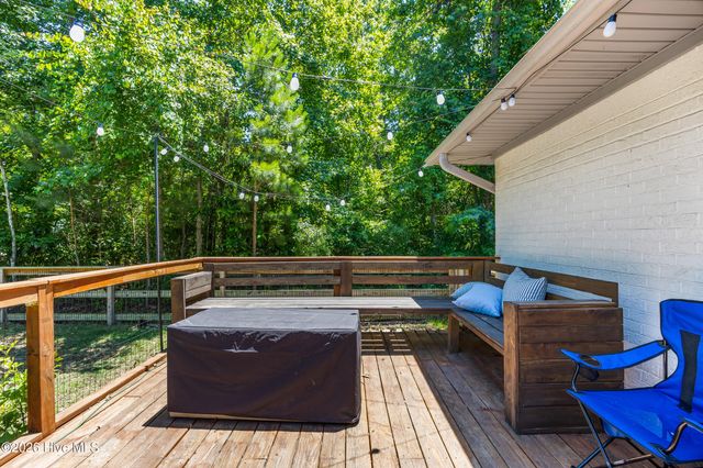 303 Long Leaf Drive, Hampstead, NC 28443