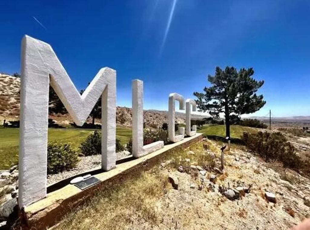 Image 15 of property listing at 0 Brookline Avenue, Desert Hot Springs, CA 92240