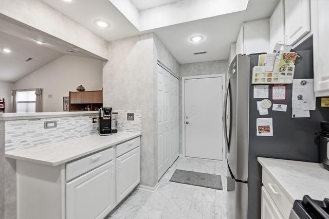356 Day Light Lane, Powell, OH 43065