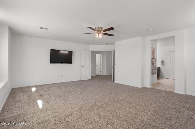 272 W Herschel H. Hobbs Place, Vail, AZ 85641