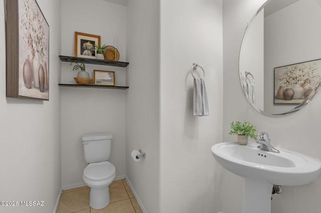 272 W Herschel H. Hobbs Place, Vail, AZ 85641