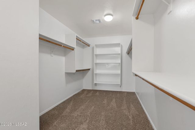 272 W Herschel H. Hobbs Place, Vail, AZ 85641