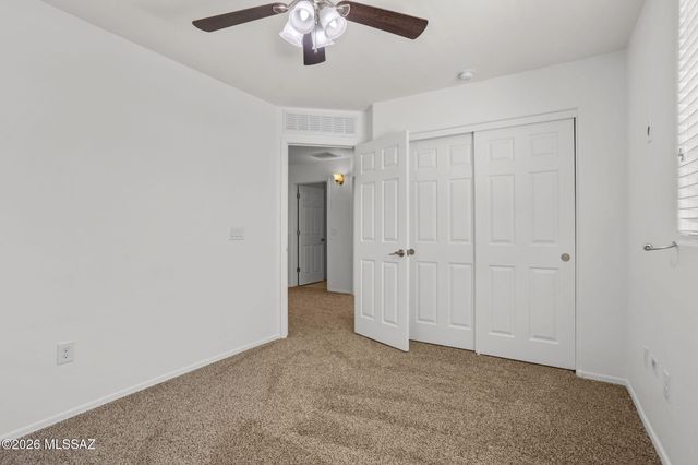 272 W Herschel H. Hobbs Place, Vail, AZ 85641