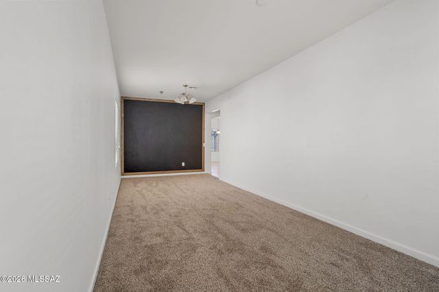 272 W Herschel H. Hobbs Place, Vail, AZ 85641