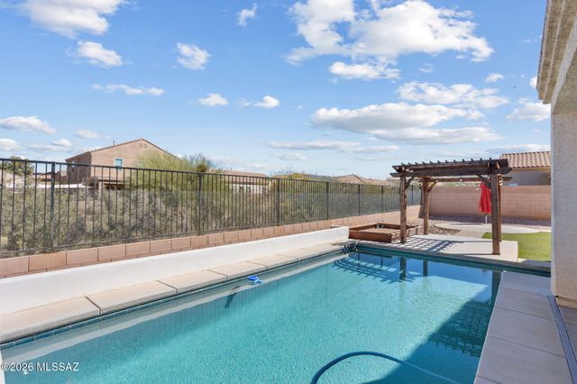 272 W Herschel H. Hobbs Place, Vail, AZ 85641