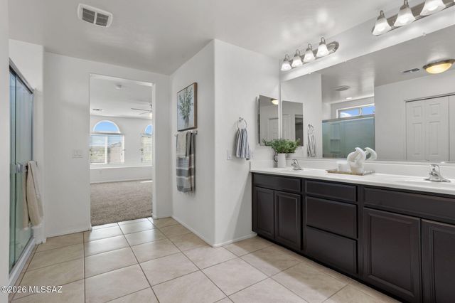 272 W Herschel H. Hobbs Place, Vail, AZ 85641