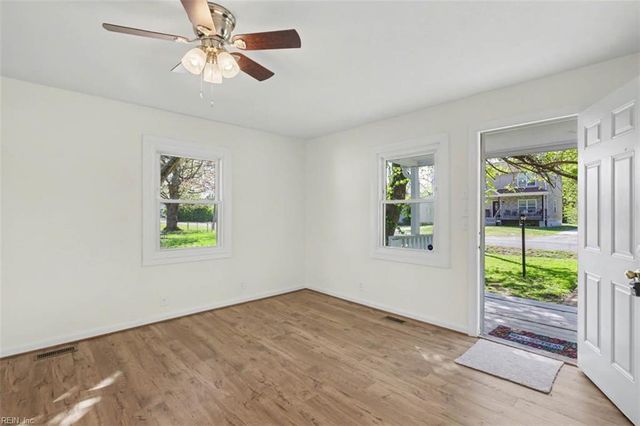 212 N Sixth ST, Hampton, VA 23664