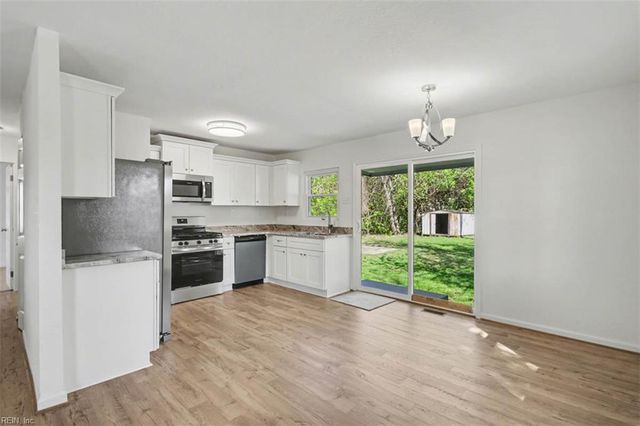 212 N Sixth ST, Hampton, VA 23664