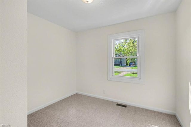 212 N Sixth ST, Hampton, VA 23664