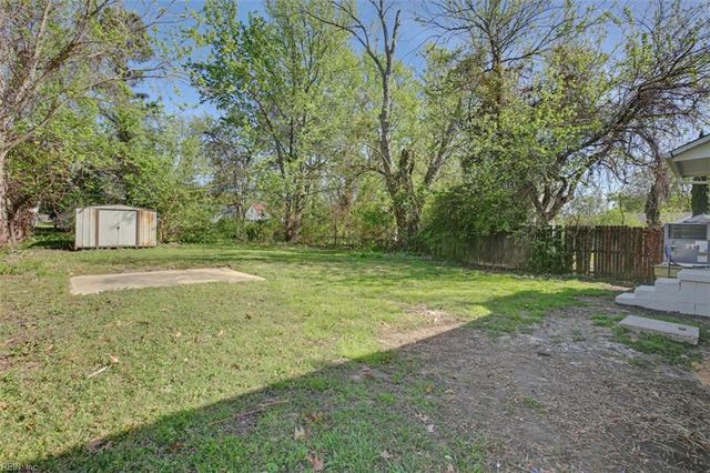 212 N Sixth ST, Hampton, VA 23664