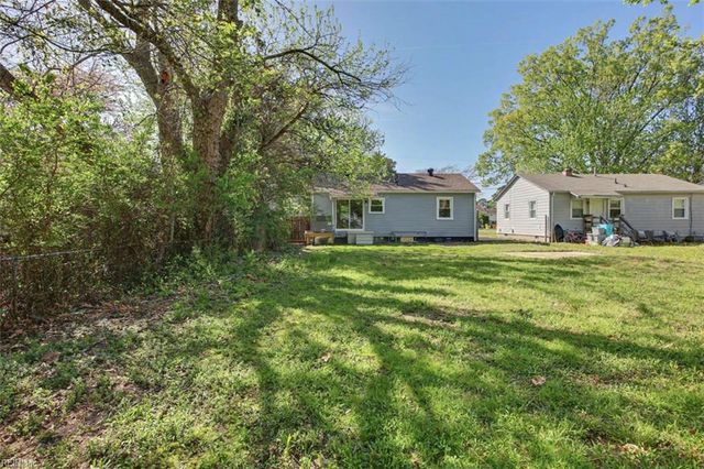 212 N Sixth ST, Hampton, VA 23664