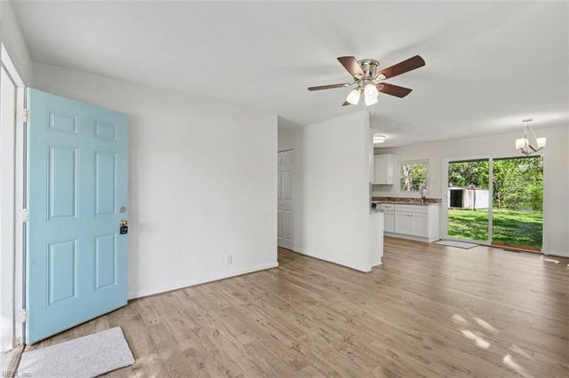212 N Sixth ST, Hampton, VA 23664