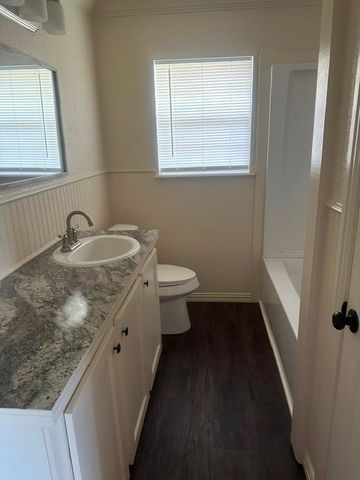 106 Tipton Street, Whitesboro, TX 76273