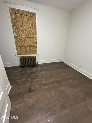 322 Orange Street, Albany, NY 12201