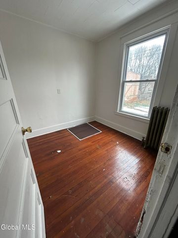 322 Orange Street, Albany, NY 12201