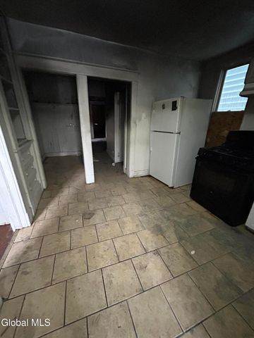 322 Orange Street, Albany, NY 12201