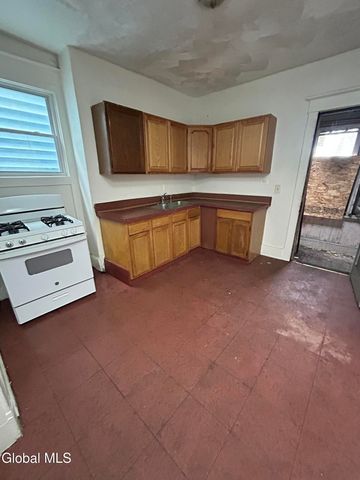 322 Orange Street, Albany, NY 12201