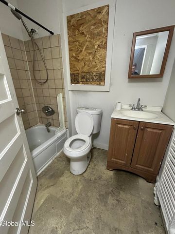 322 Orange Street, Albany, NY 12201