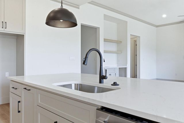 5 Mountain Brook Road, Little Rock, AR 72223