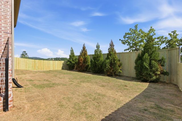 5 Mountain Brook Road, Little Rock, AR 72223