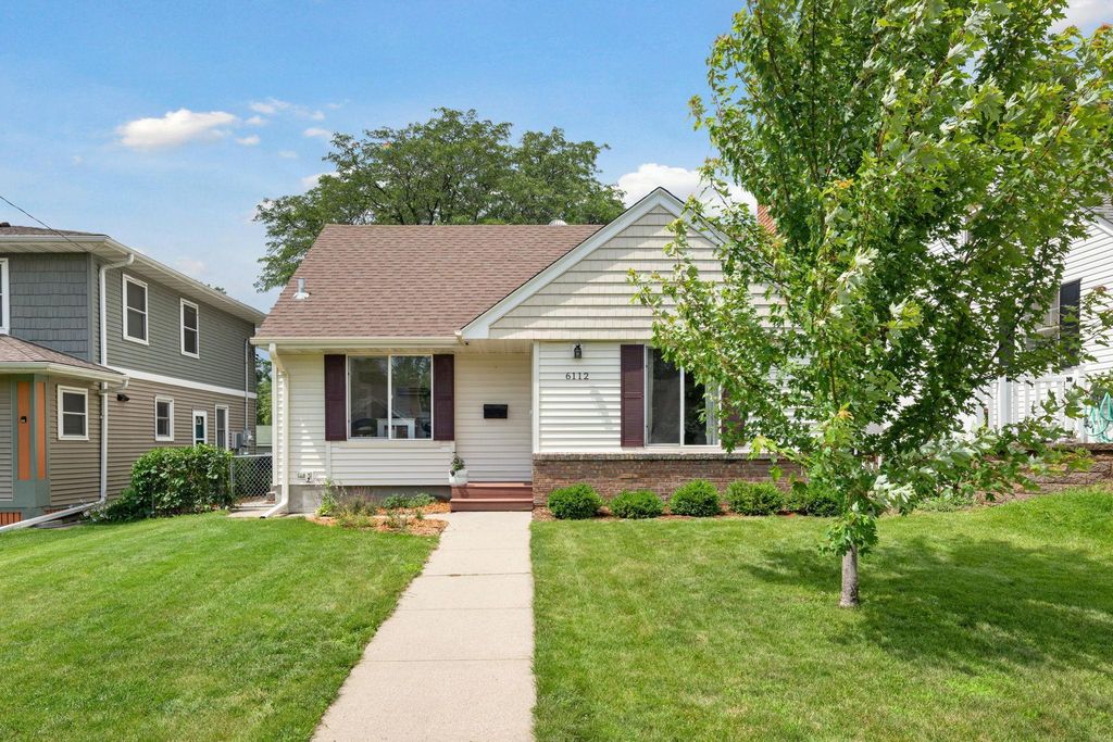6112 Russell Avenue S, Minneapolis, MN 55410