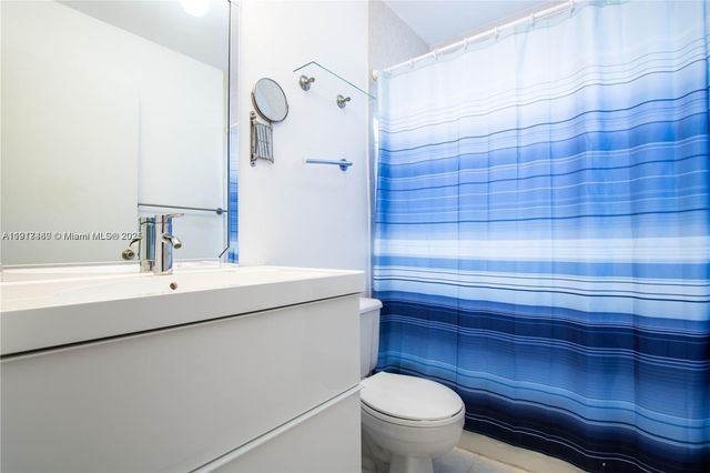 16227 SW 139th Ct 2, Miami, FL 33177