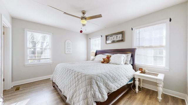 221 Mockingbird Dr, Columbia, TN 38401