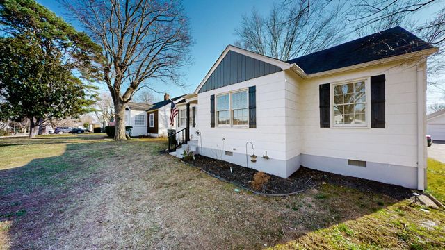 221 Mockingbird Dr, Columbia, TN 38401