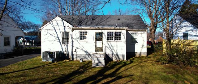 221 Mockingbird Dr, Columbia, TN 38401