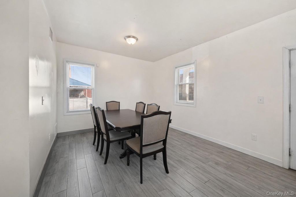 2710 Lurting Avenue, Bronx, NY 10469 — photo 5