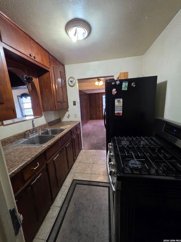 538 ELLANA CLAIRE ST, San Antonio, TX 78225