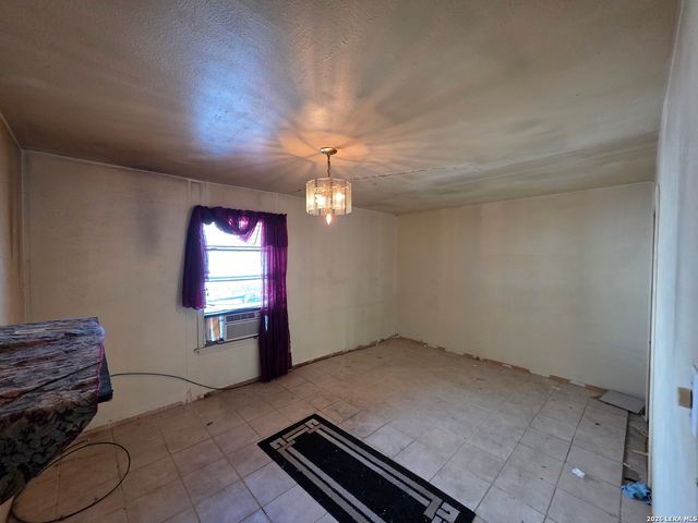 538 ELLANA CLAIRE ST, San Antonio, TX 78225