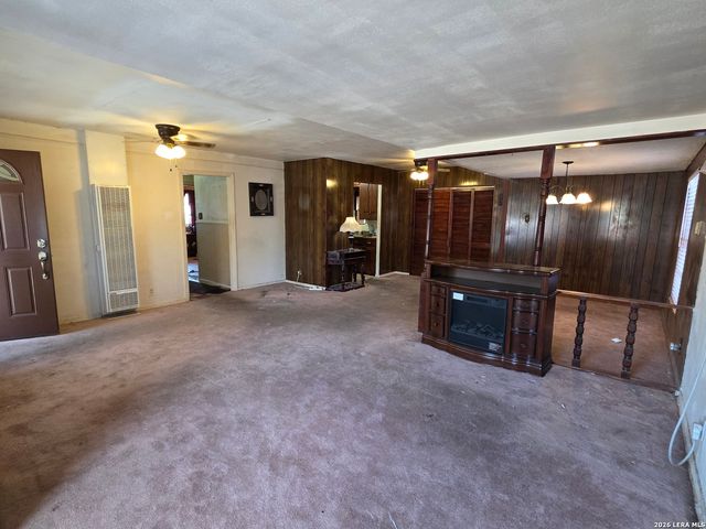 538 ELLANA CLAIRE ST, San Antonio, TX 78225