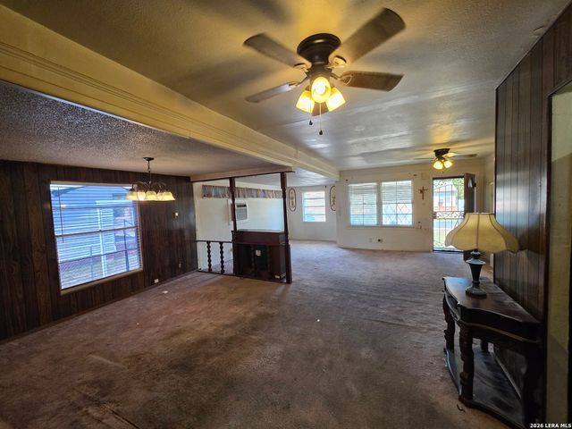 538 ELLANA CLAIRE ST, San Antonio, TX 78225