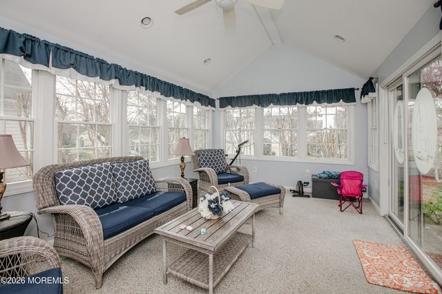 26 Skyline Drive, Lakewood, NJ 08701