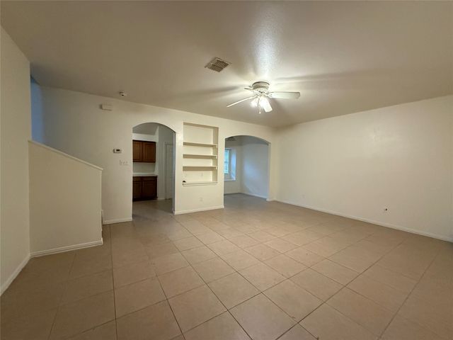 216 Creek Cove Drive, Dallas, TX 75217