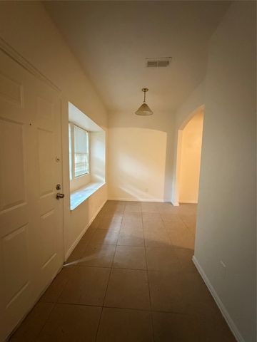 216 Creek Cove Drive, Dallas, TX 75217